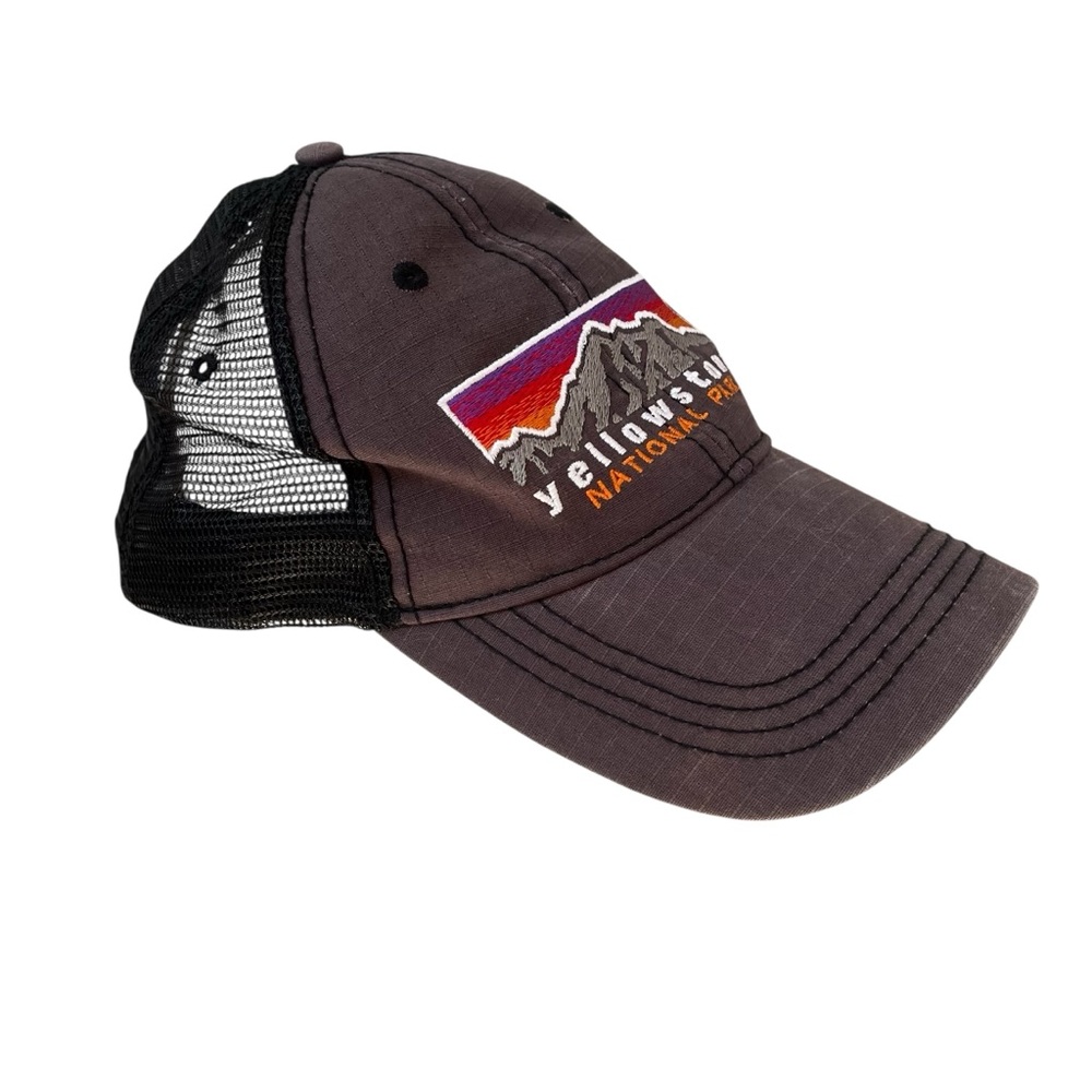 Yellowstone National Park baseball cap mountain graphic mesh snapback gray black - Picture 2 of 12